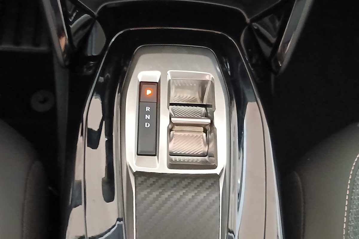 peugeot-208-2026-gasolina-1199cc