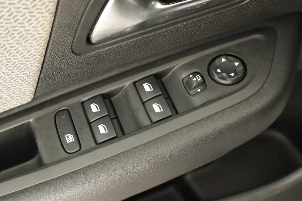 citroen-c4-2024-gasolina-1199cc