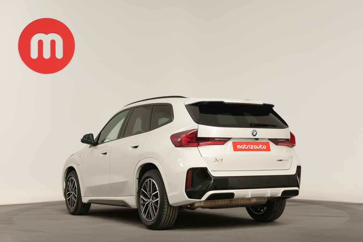 bmw-x1-2025-hibrido-a-gasolina-1499cc