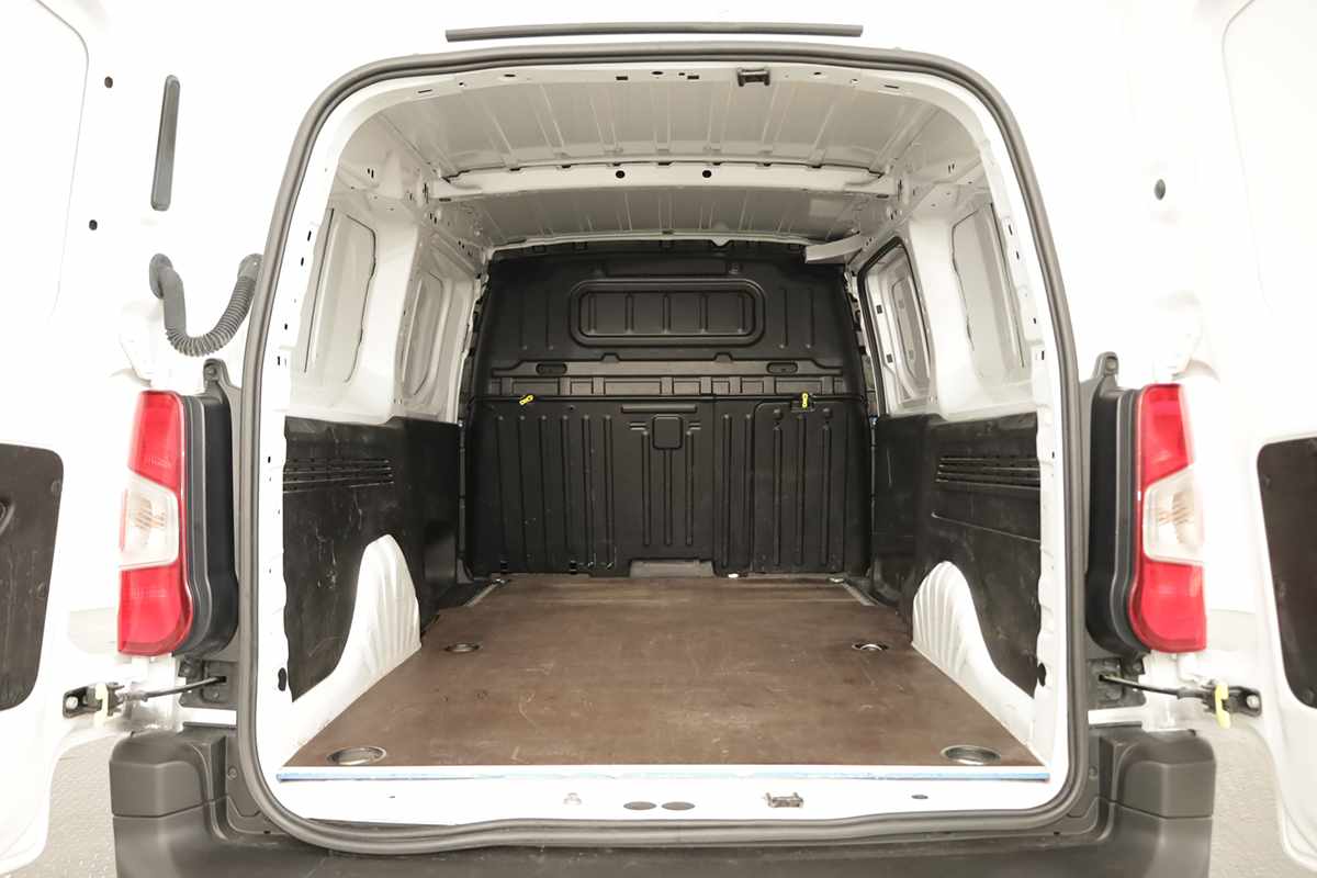 citroen-berlingo-2024-diesel-1499cc