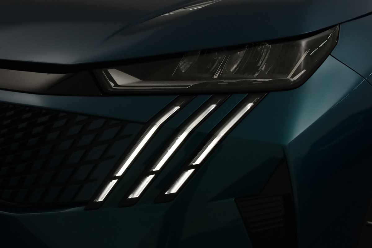 peugeot-5008-2025-gasolina-1199cc