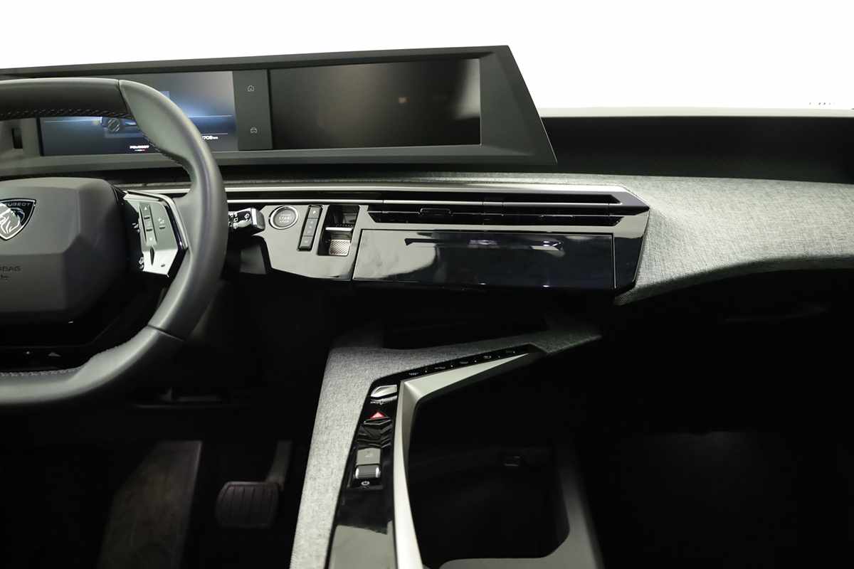 peugeot-5008-2025-gasolina-1199cc
