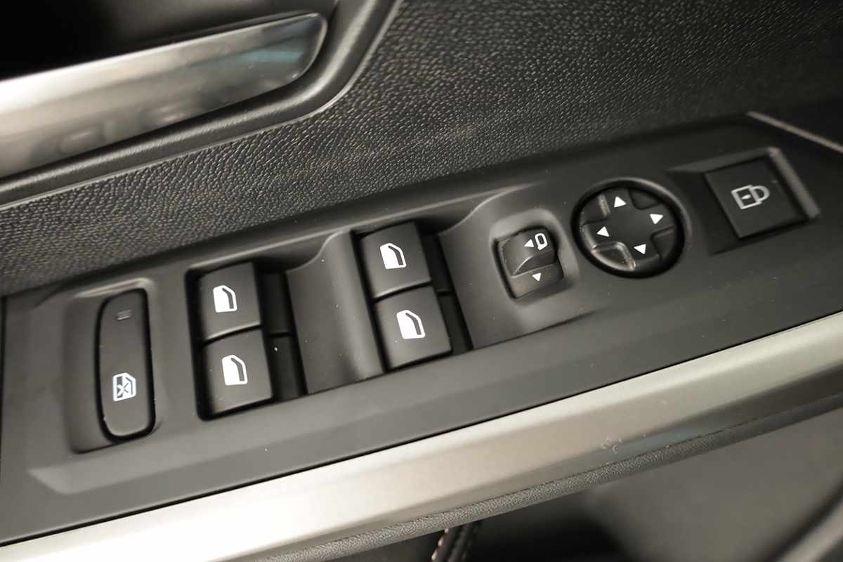peugeot-5008-2025-gasolina-1199cc