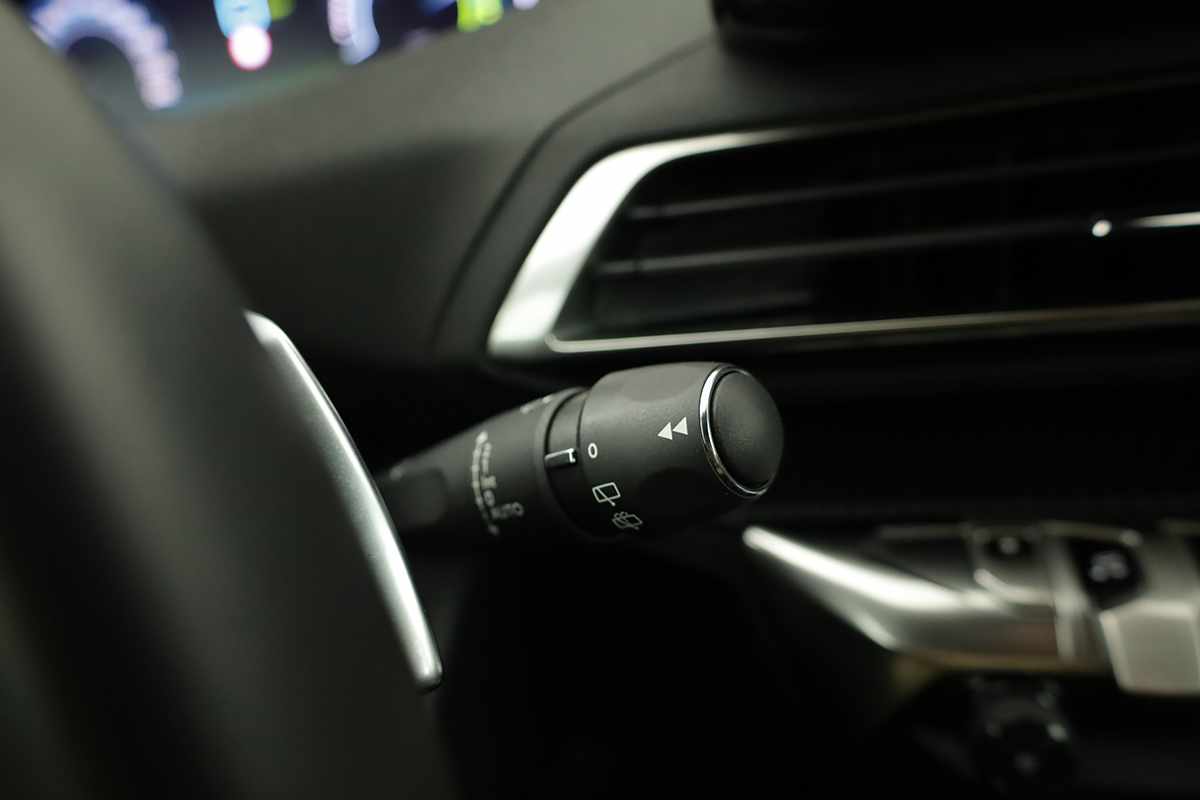 peugeot-3008-2024-hibrido-a-gasolina-1598cc