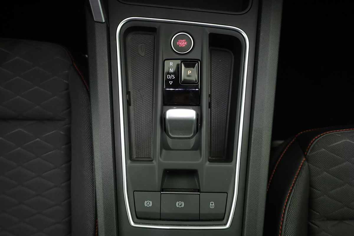 seat-leon-st-2025-hibrido-a-gasolina-1498cc