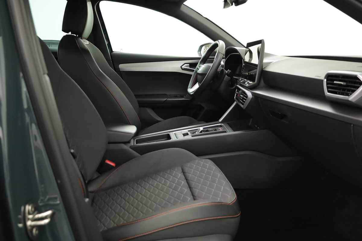 seat-leon-st-2025-hibrido-a-gasolina-1498cc