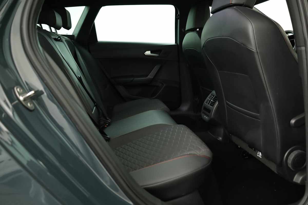 seat-leon-st-2025-hibrido-a-gasolina-1498cc