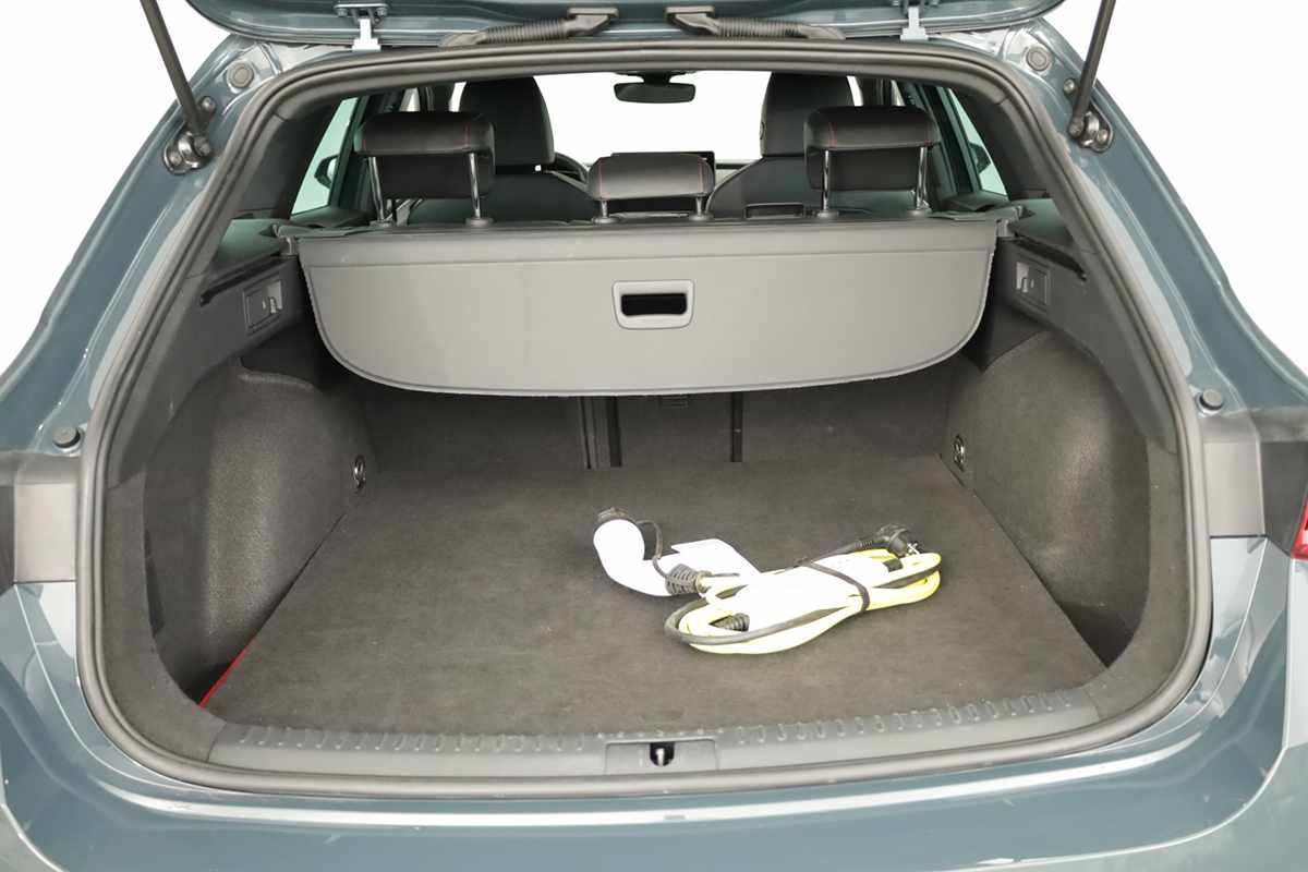 seat-leon-st-2025-hibrido-a-gasolina-1498cc