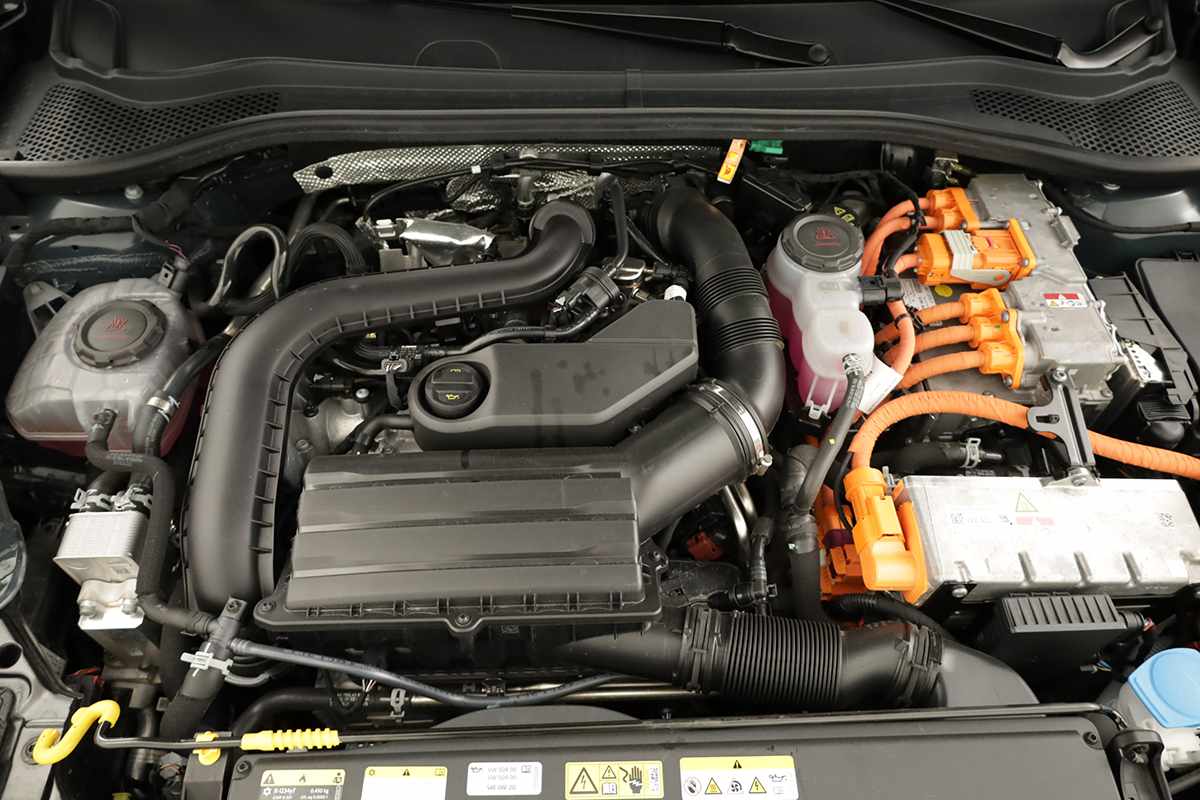 seat-leon-st-2025-hibrido-a-gasolina-1498cc