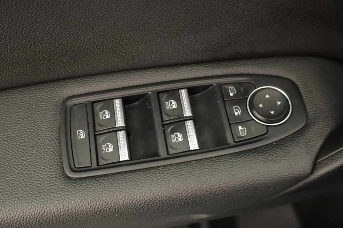 renault-captur-2024-gpl-999cc