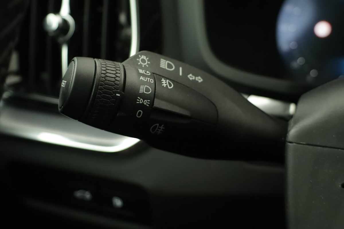 volvo-v60-2025-hibrido-a-gasolina-1969cc