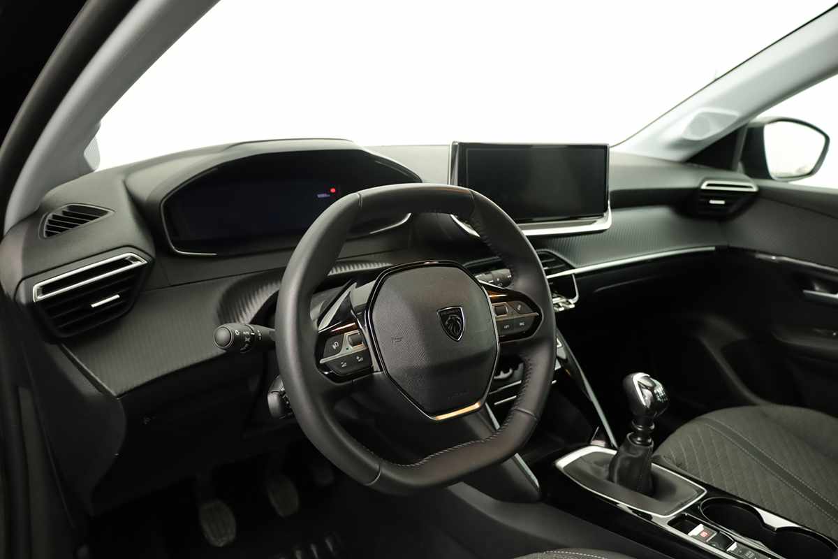 peugeot-208-2025-gasolina-1199cc