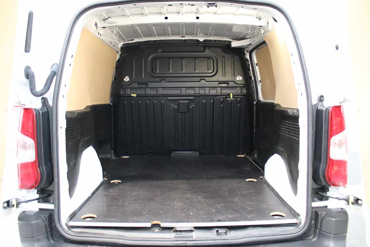 opel-combo-2023-diesel-1499cc