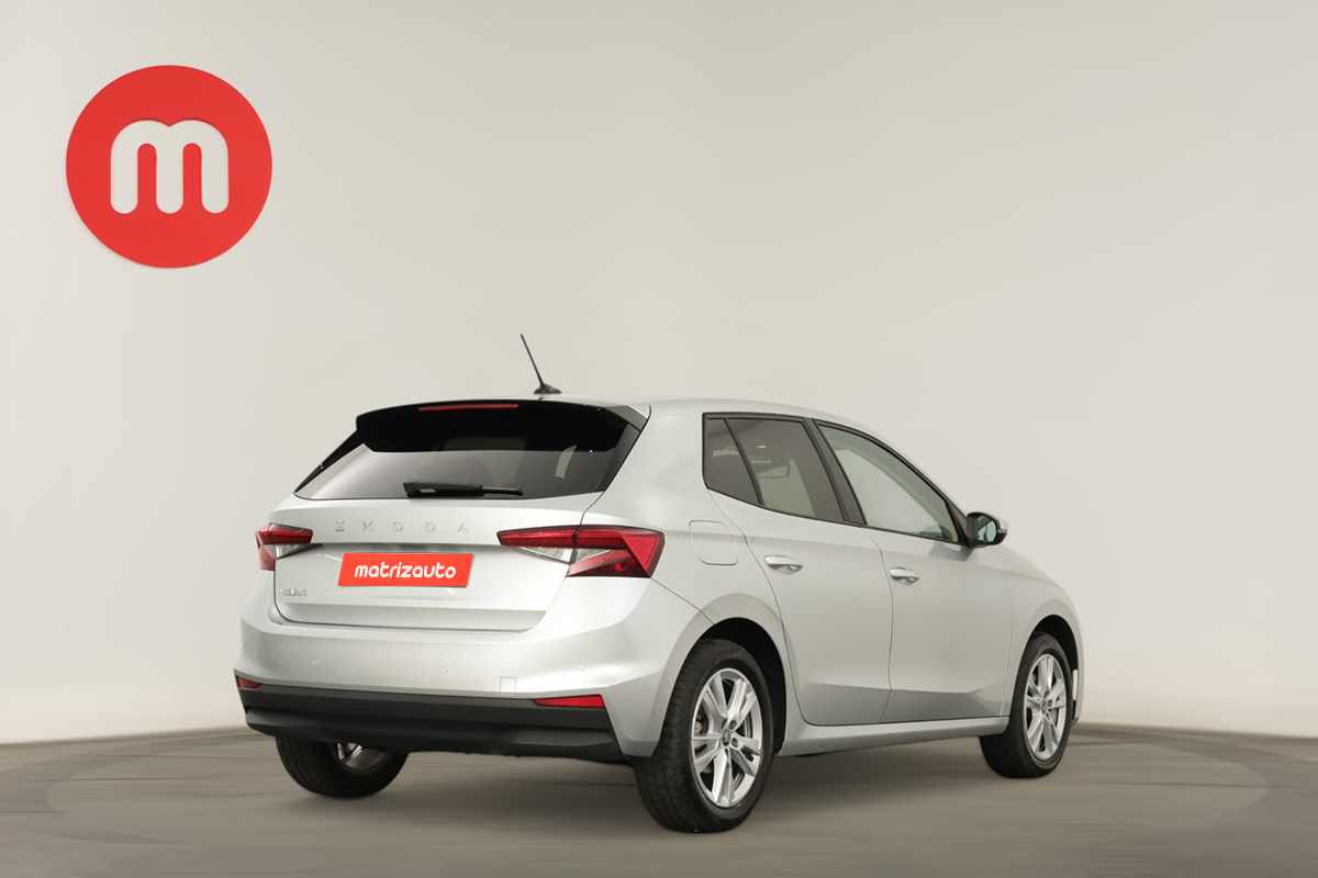 skoda-fabia-2025-gasolina-999cc