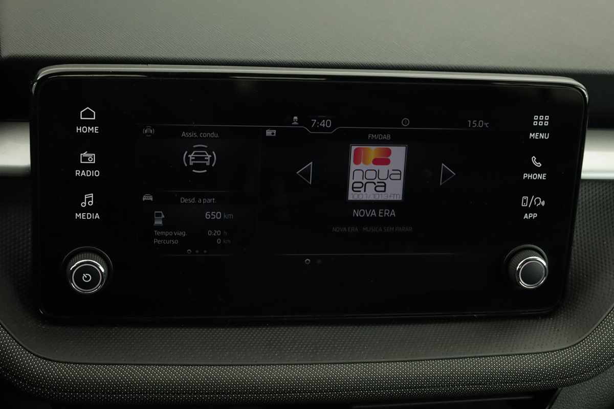 skoda-fabia-2025-gasolina-999cc