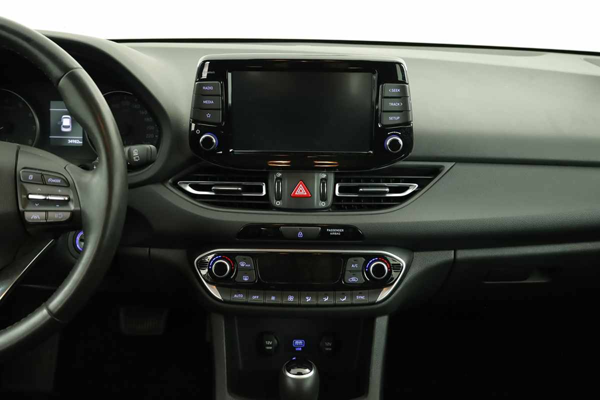 hyundai-i30-2024-gasolina-998cc