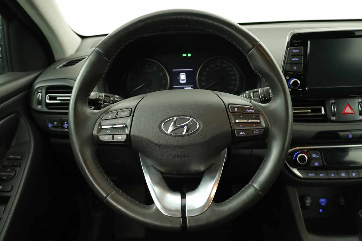hyundai-i30-2024-gasolina-998cc