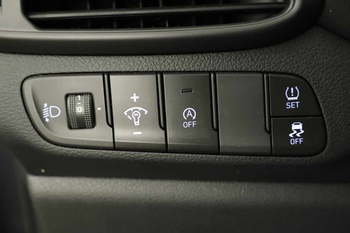 hyundai-i30-2024-gasolina-998cc