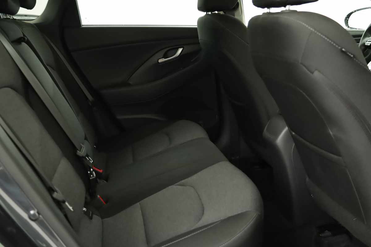 hyundai-i30-2024-gasolina-998cc
