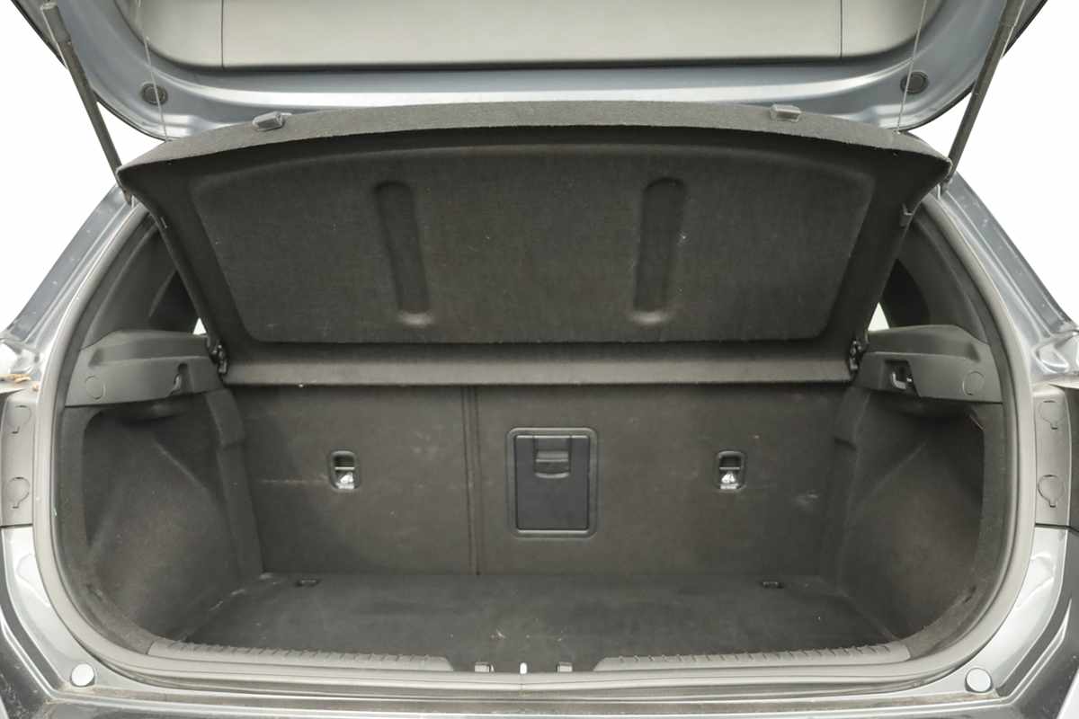 hyundai-i30-2024-gasolina-998cc
