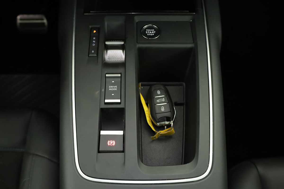 citroen-c5-aircross-2023-hibrido-a-gasolina-1598cc
