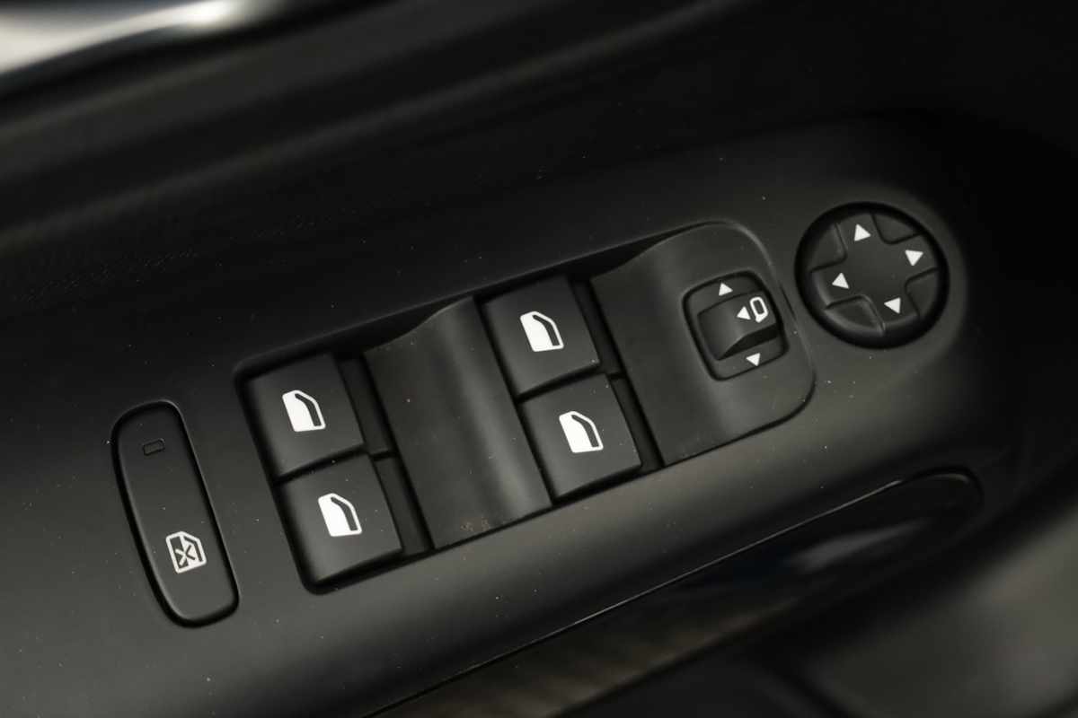 citroen-c5-aircross-2023-hibrido-a-gasolina-1598cc