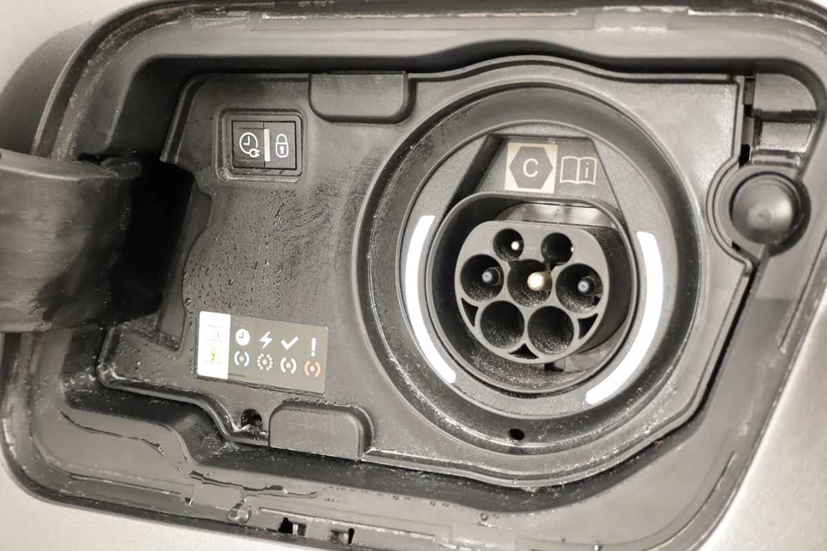 peugeot-3008-2024-hibrido-a-gasolina-1598cc
