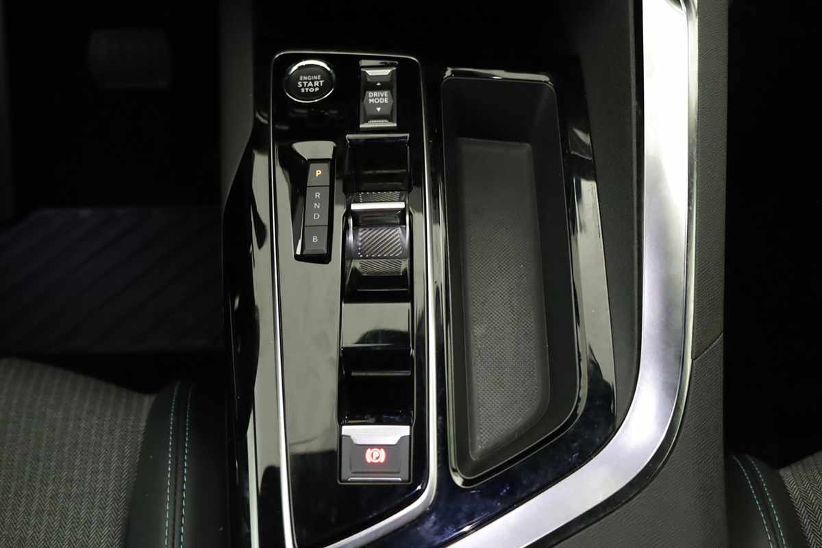 peugeot-3008-2024-hibrido-a-gasolina-1598cc