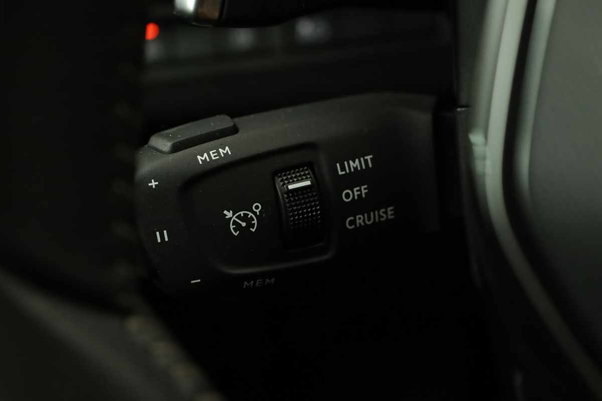peugeot-3008-2024-hibrido-a-gasolina-1598cc