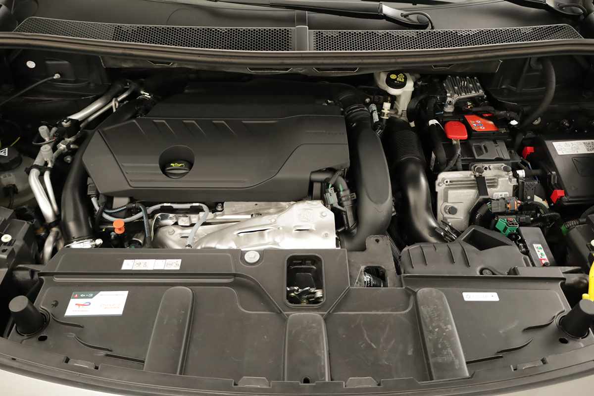 peugeot-3008-2024-hibrido-a-gasolina-1598cc