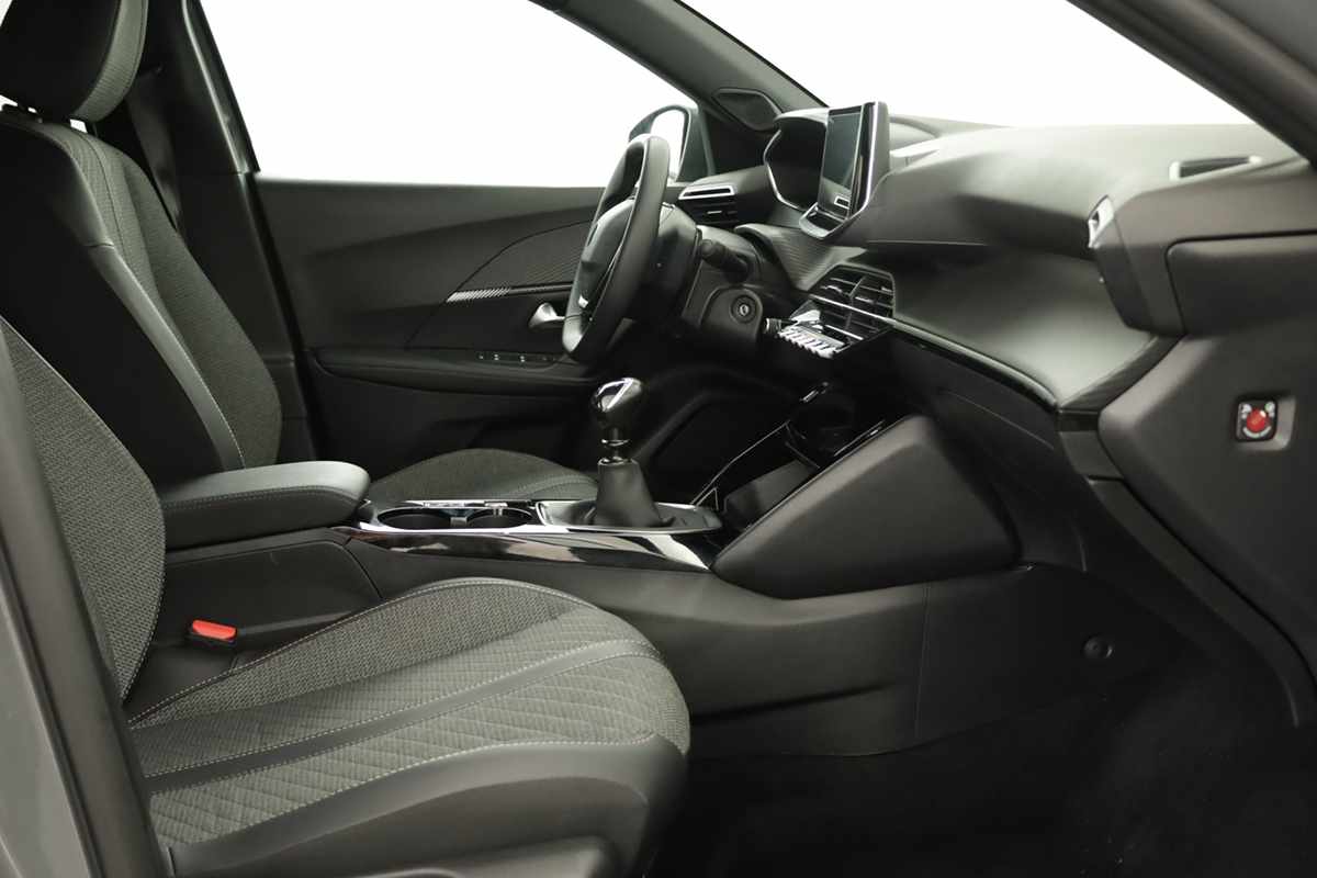 peugeot-2008-2025-gasolina-1199cc