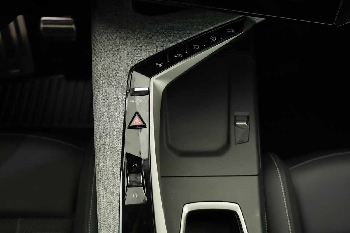 peugeot-3008-2025-gasolina-1199cc