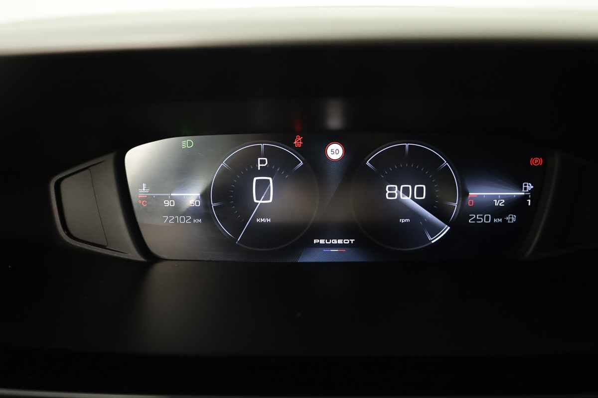 peugeot-308-sw-2024-gasolina-1199cc