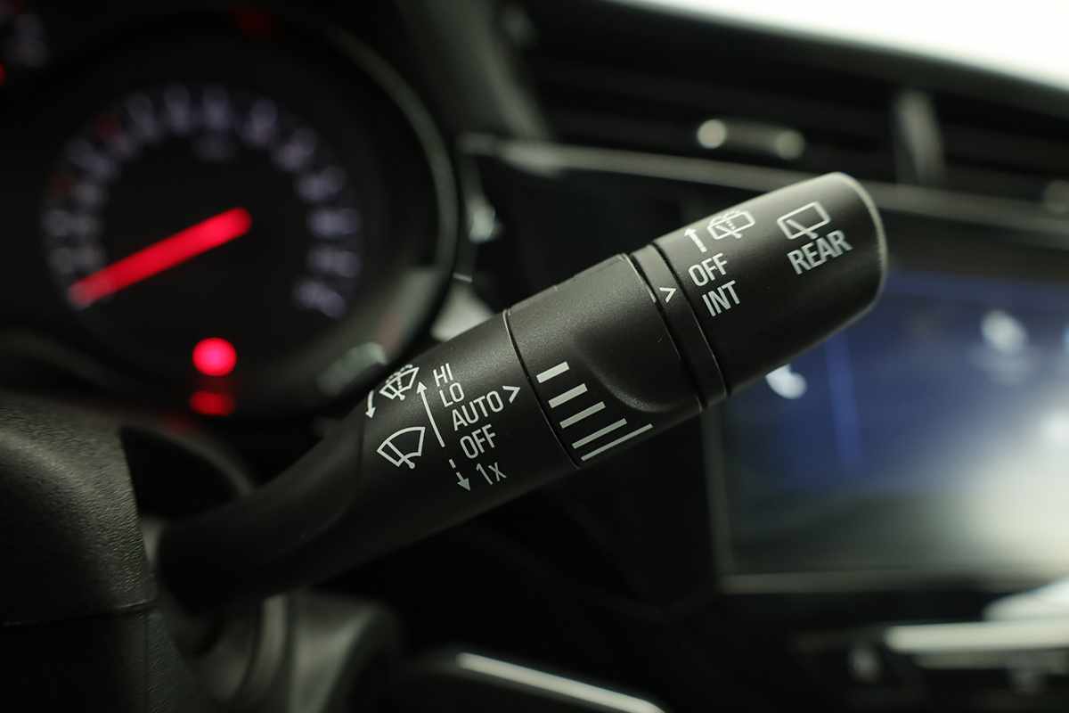 opel-corsa-2025-gasolina-1199cc