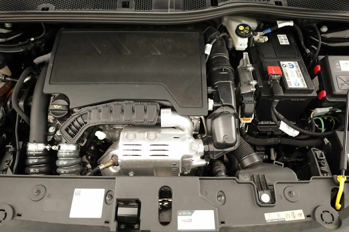 opel-corsa-2025-gasolina-1199cc