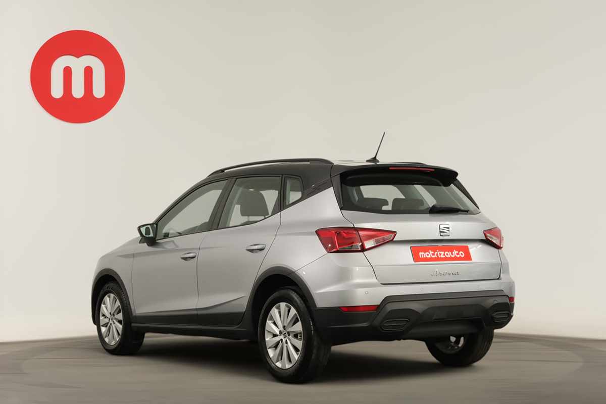 seat-arona-2023-gasolina-999cc