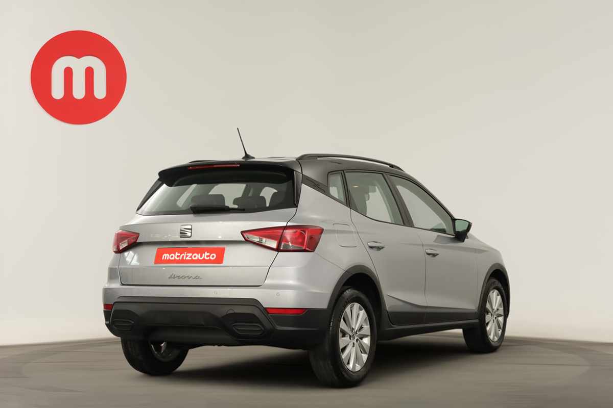 seat-arona-2023-gasolina-999cc
