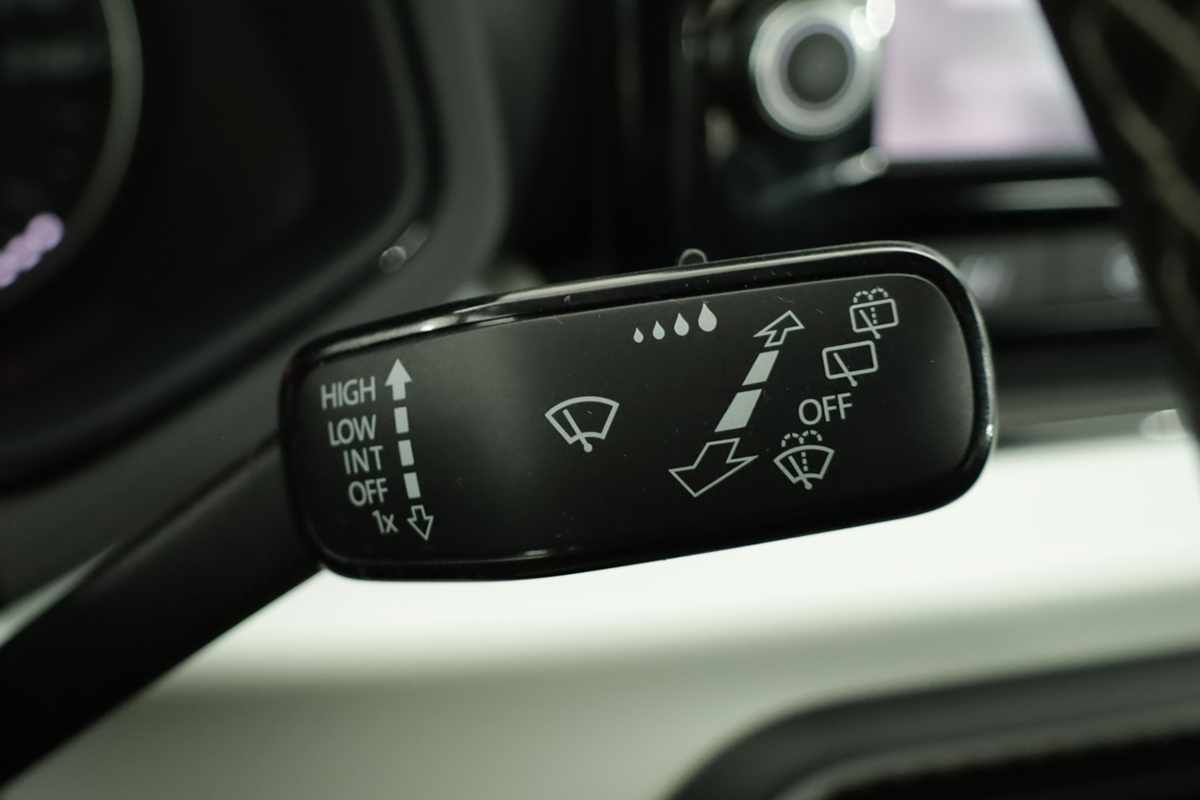 seat-arona-2023-gasolina-999cc