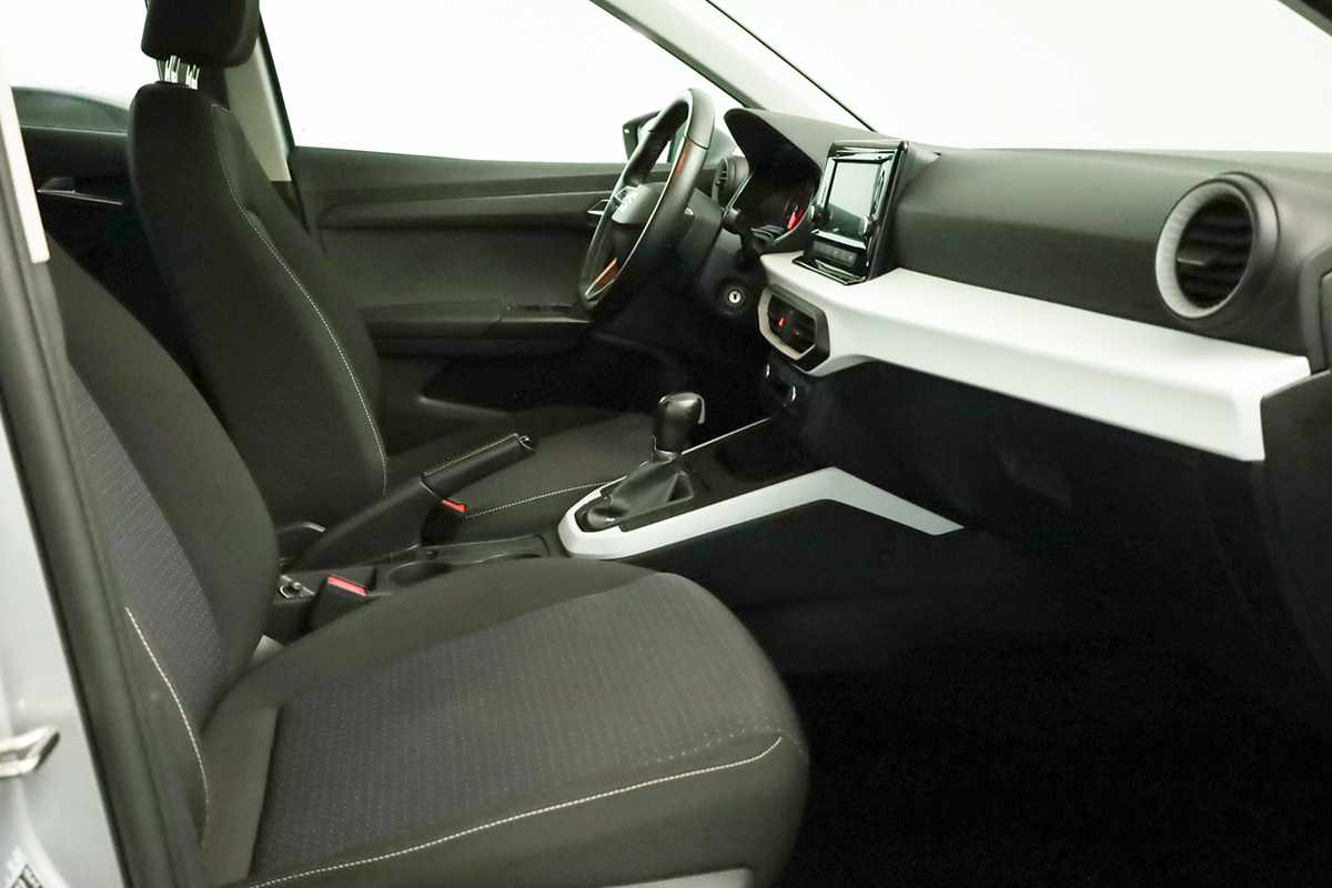 seat-arona-2023-gasolina-999cc