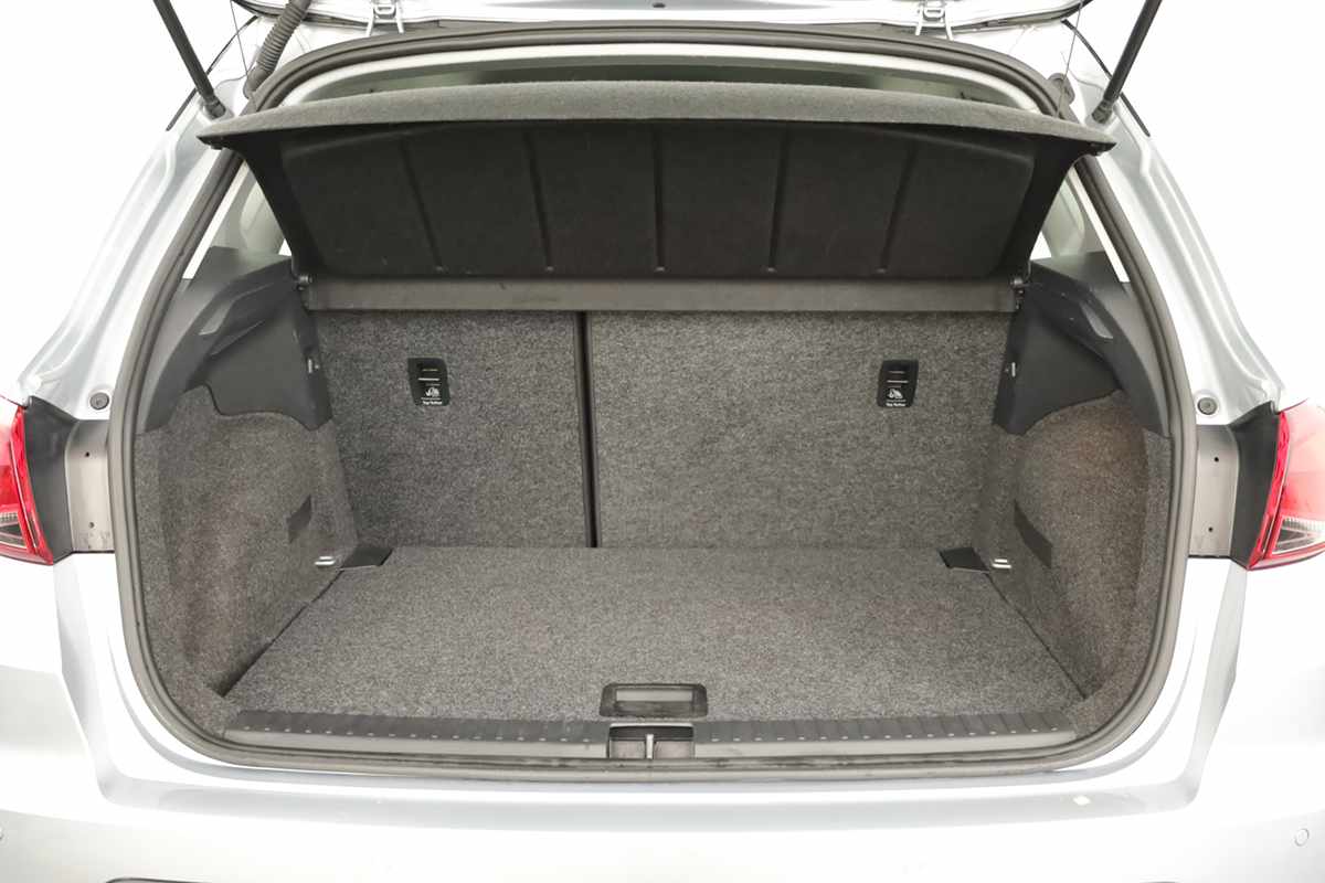 seat-arona-2023-gasolina-999cc