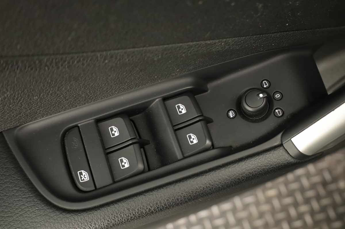 audi-q2-2023-gasolina-1498cc