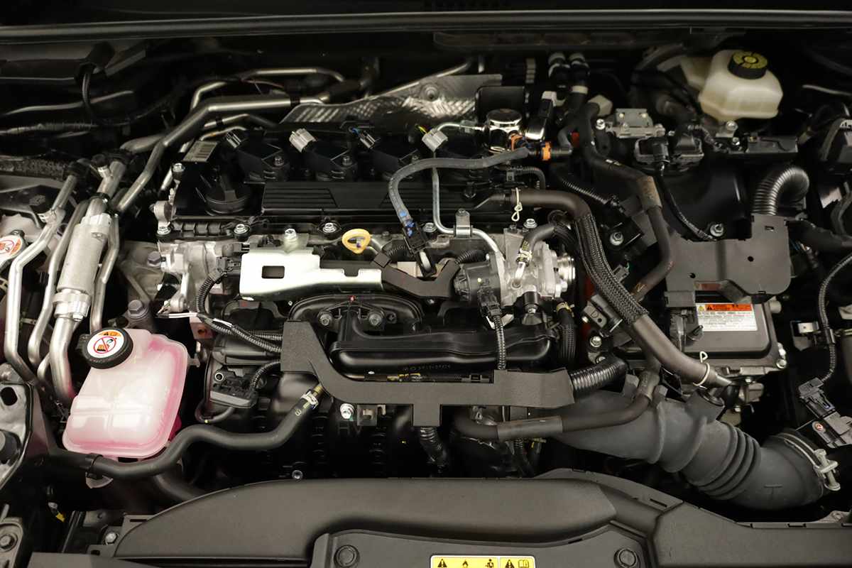 toyota-c-hr-2025-hibrido-a-gasolina-1998cc