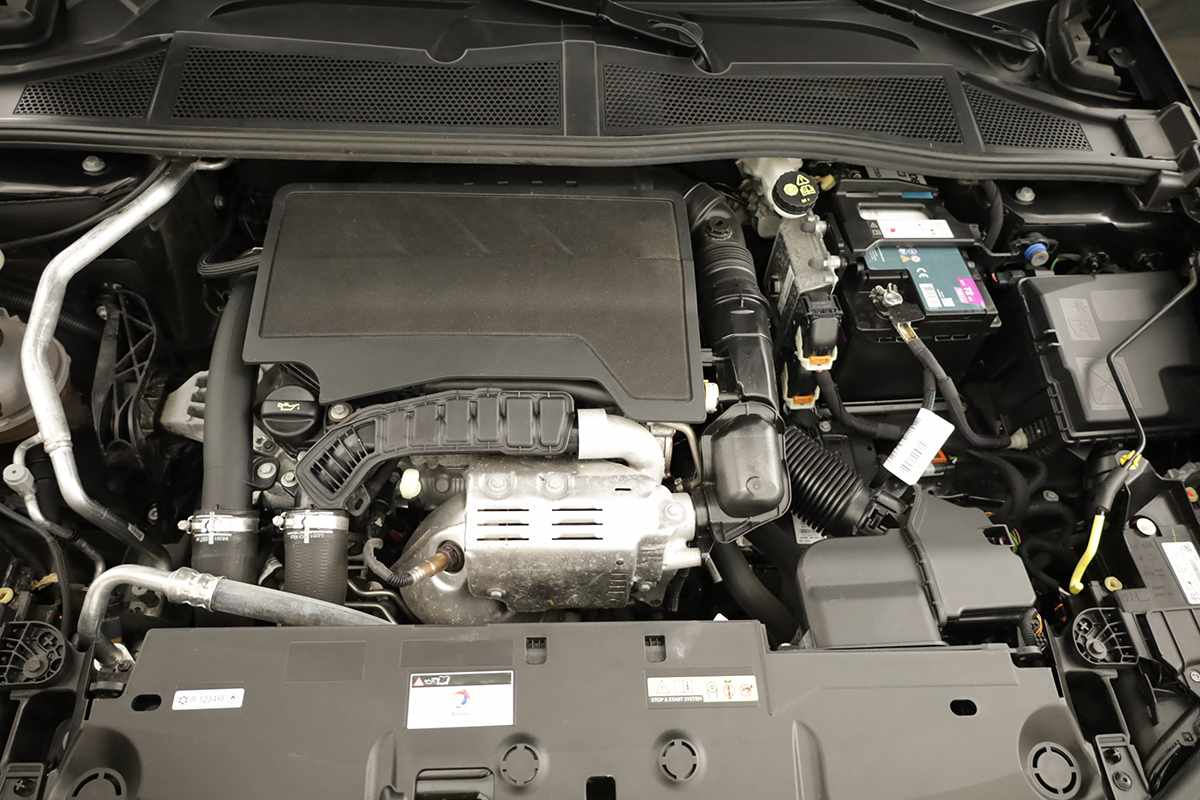 peugeot-308-2024-gasolina-1199cc