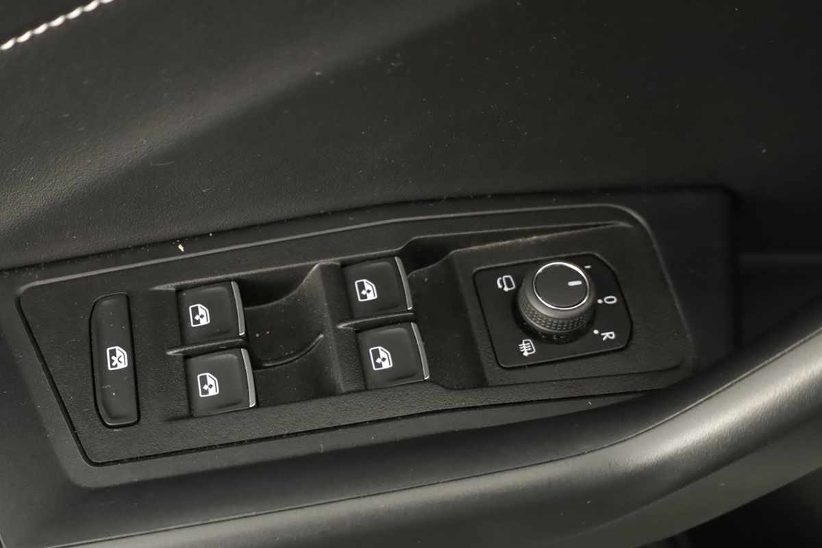volkswagen-t-roc-2025-gasolina-999cc