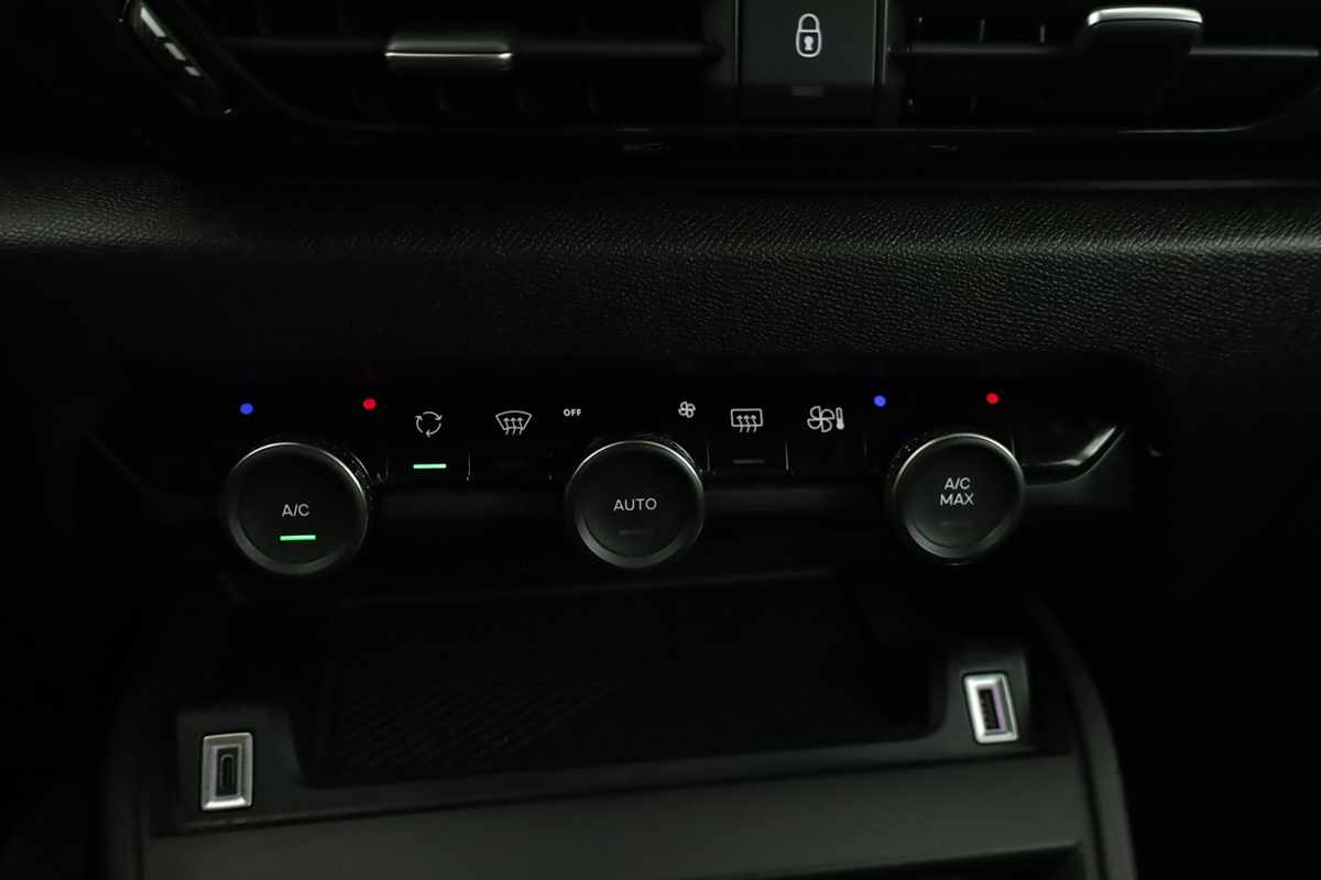 citroen-c4-2024-gasolina-1199cc