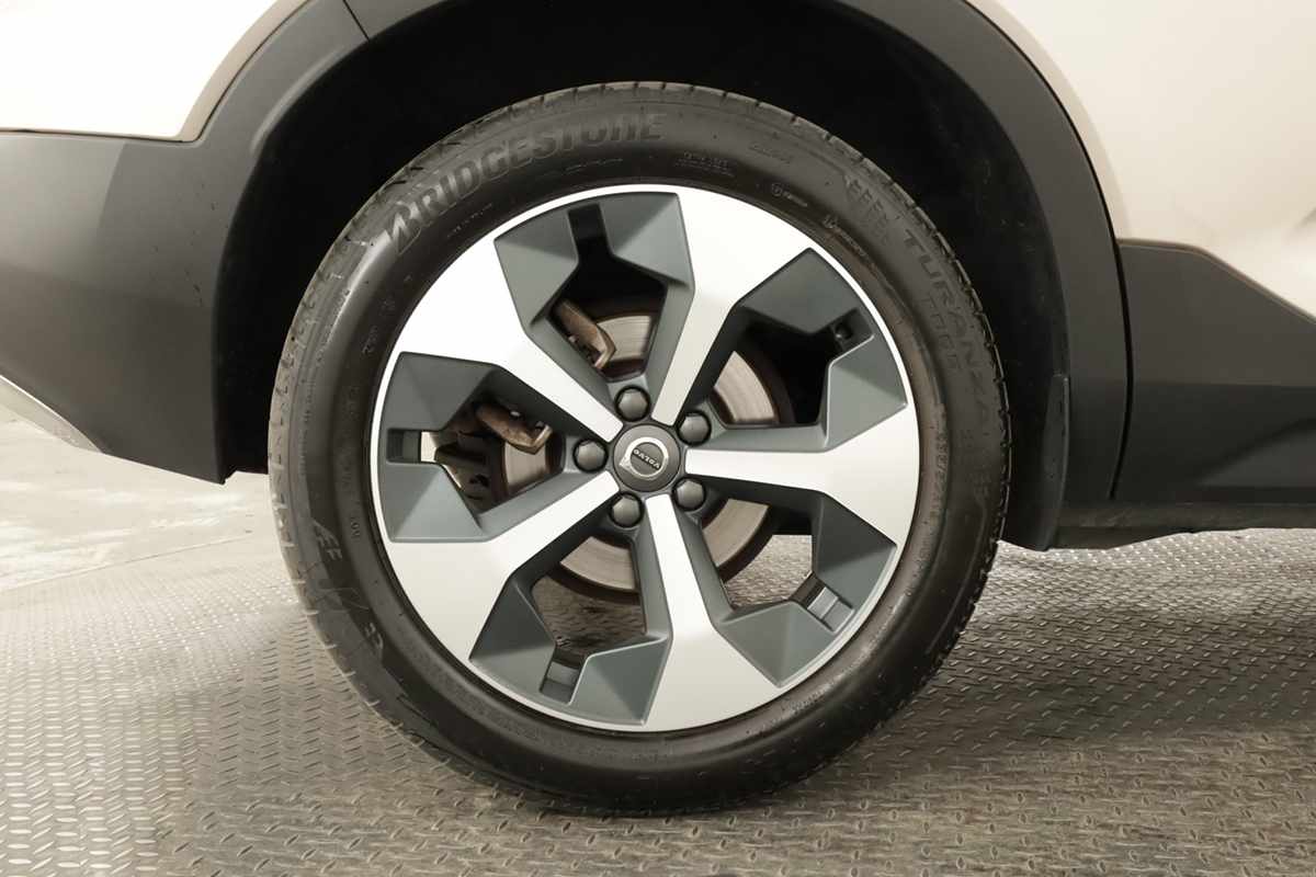 volvo-xc40-2024-gasolina-1477cc