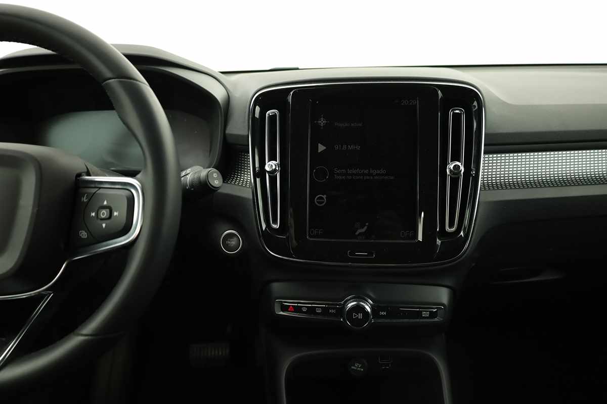 volvo-xc40-2024-gasolina-1477cc