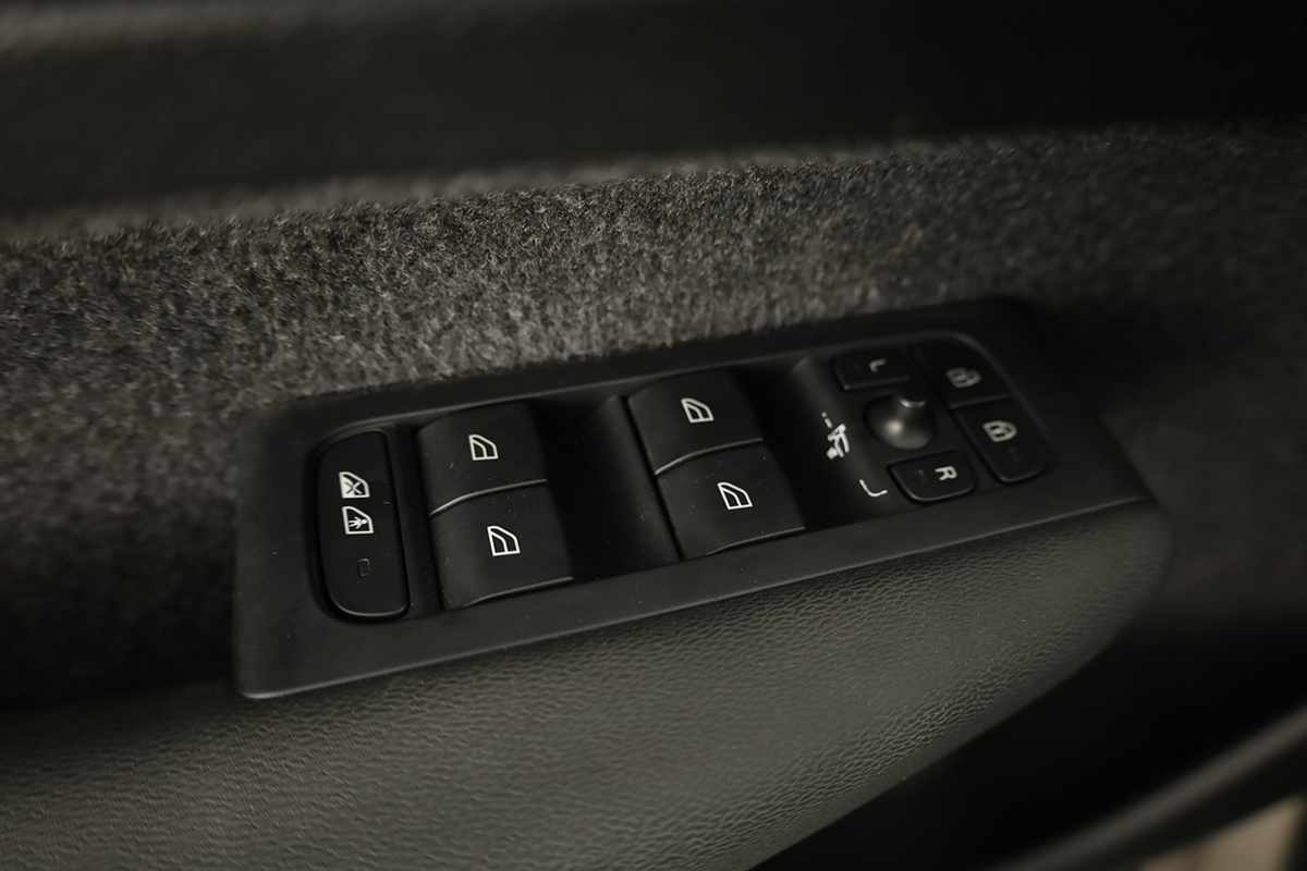 volvo-xc40-2024-gasolina-1477cc