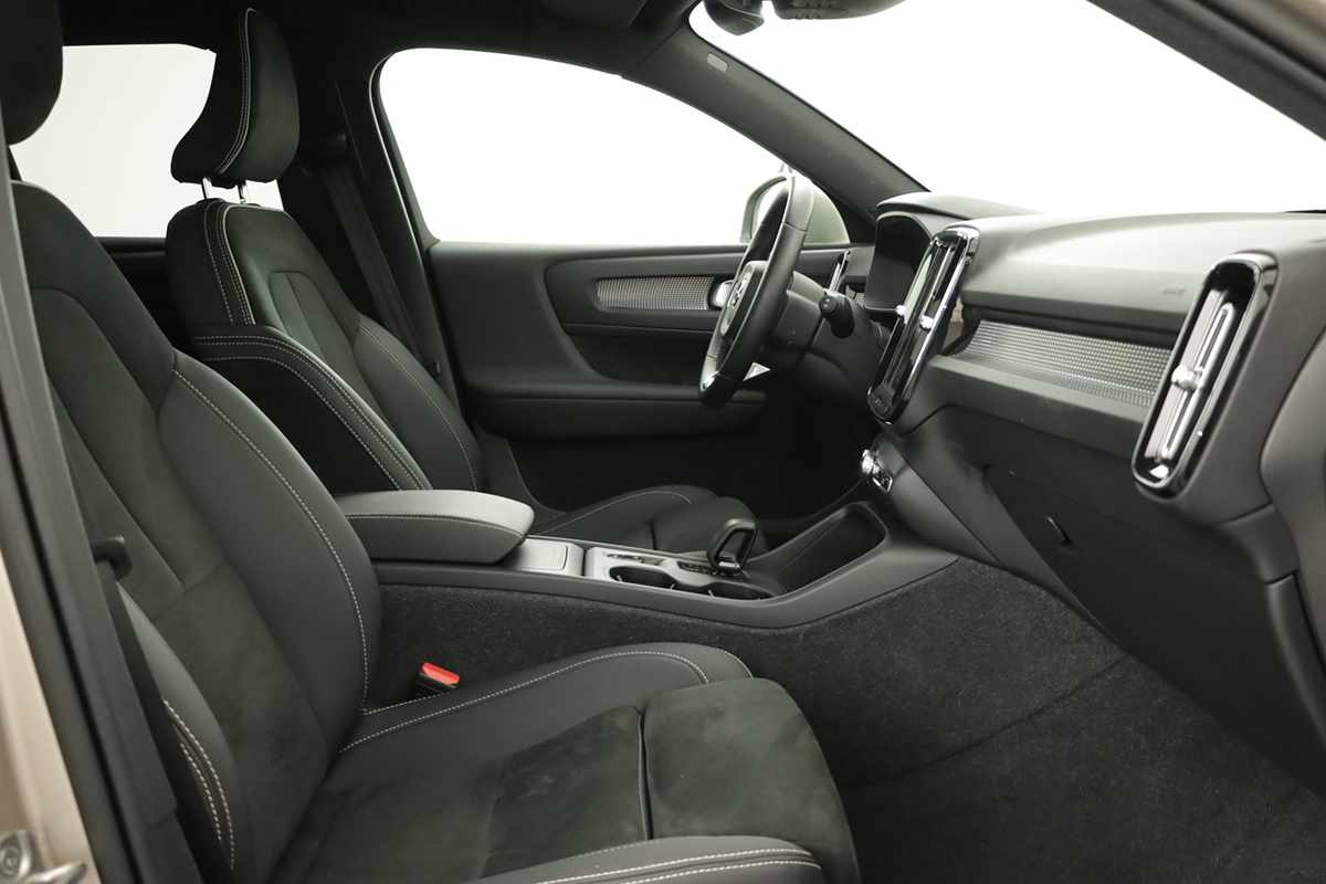 volvo-xc40-2024-gasolina-1477cc