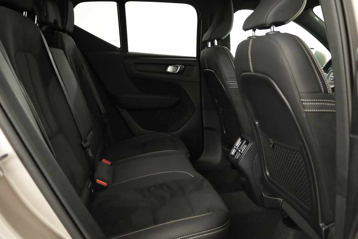 volvo-xc40-2024-gasolina-1477cc